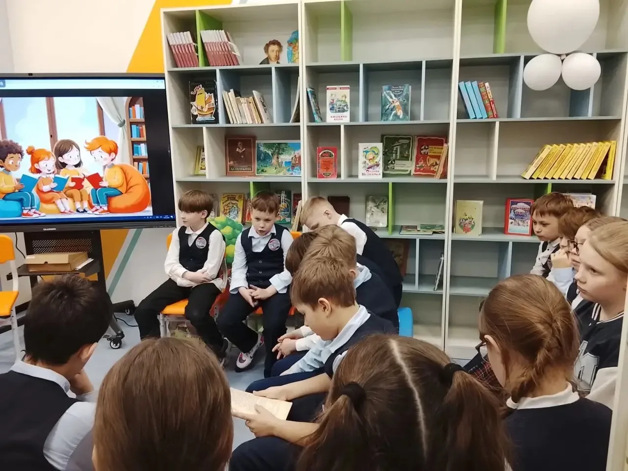 Литературный клуб ИнЖеЛ✨  21 марта — Всемирный день поэзии! Это день, который объединяет всех, кто л