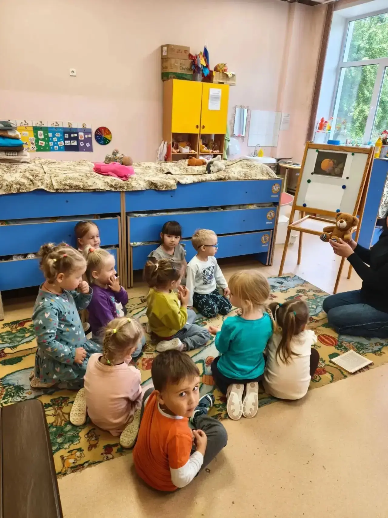 ЧЕМ ЖЕ ЗАНЯТЫ НАШИ ДЕТИ? Каждая минута у наших детей в детском саду не проходит без смы...