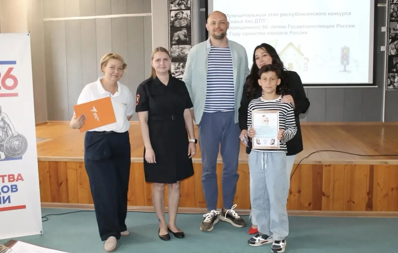 Не просто конкурс, а боевая готовность №1. 👨‍👩‍👧‍👦  На базе нашей школы был проведен районный этап к