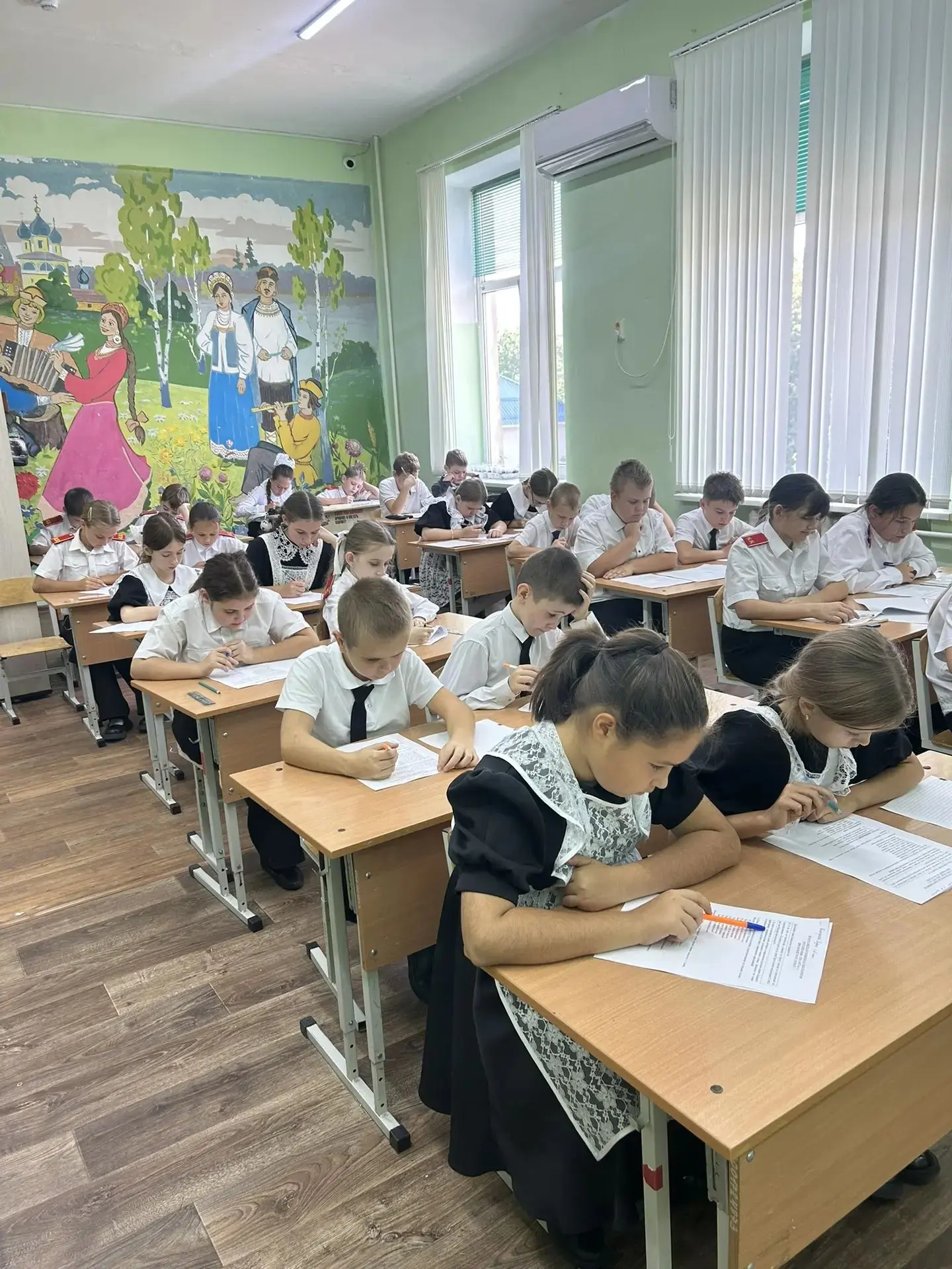 А ещё сегодня в нашей школе прошёл школьный этап Всероссийской олимпиады школьников по ...
