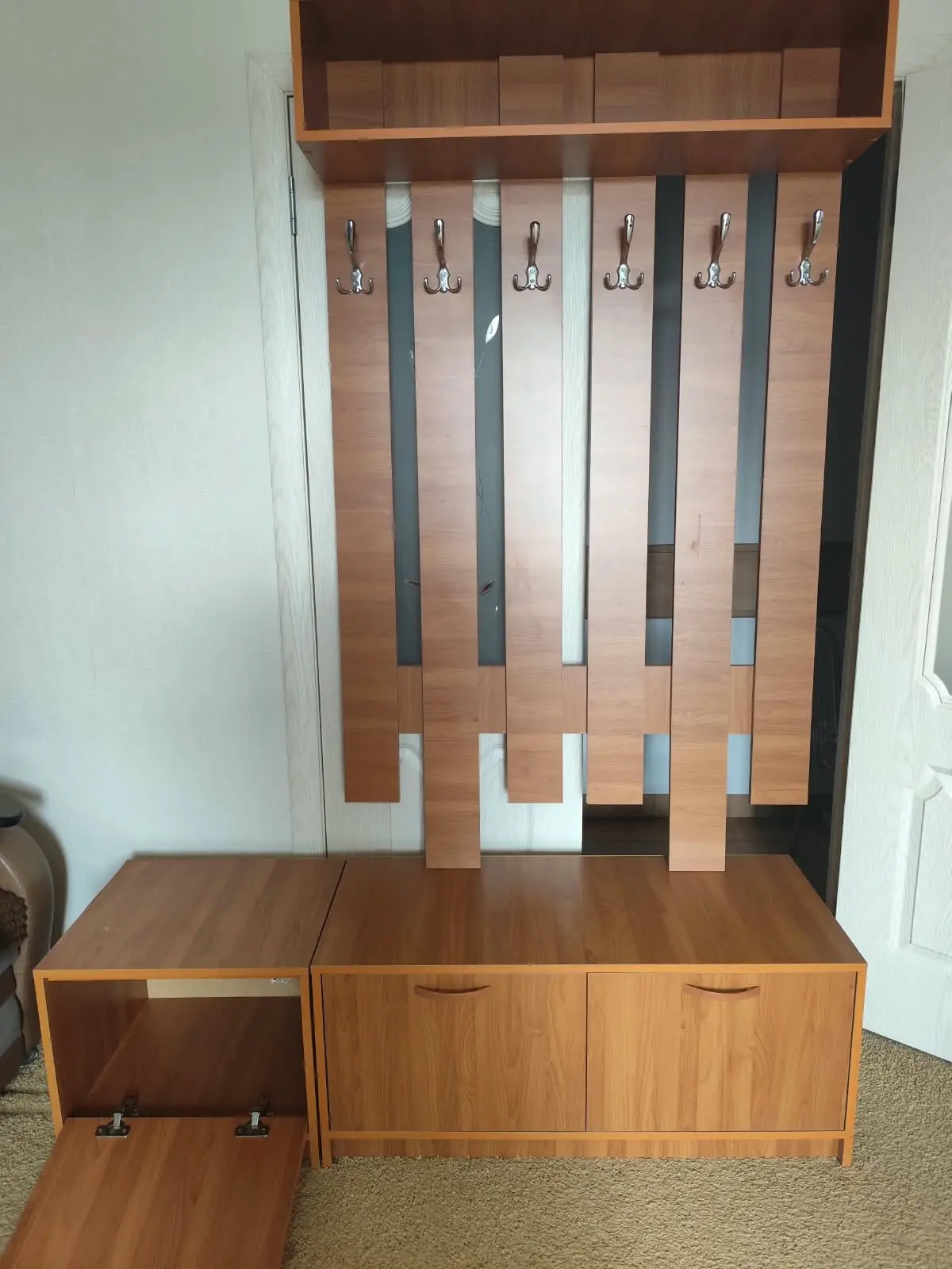 Продам прихожую б/у,в хорошем состоянии,за 1500₽.Самовынос, Самовывоз. 89080550090.Прод...
