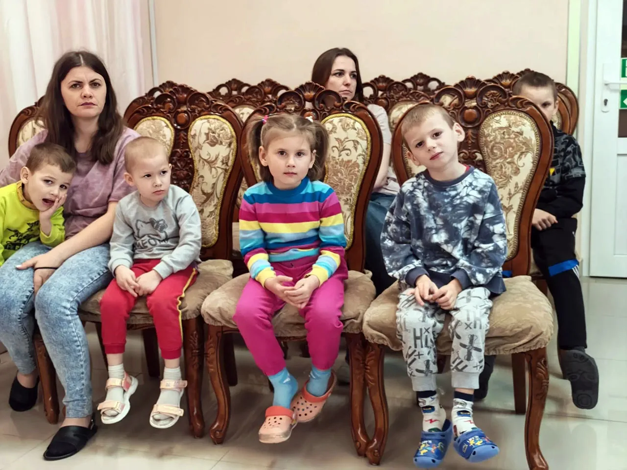 Встреча со священником в центре временного содержания детей станицы Ленинградской