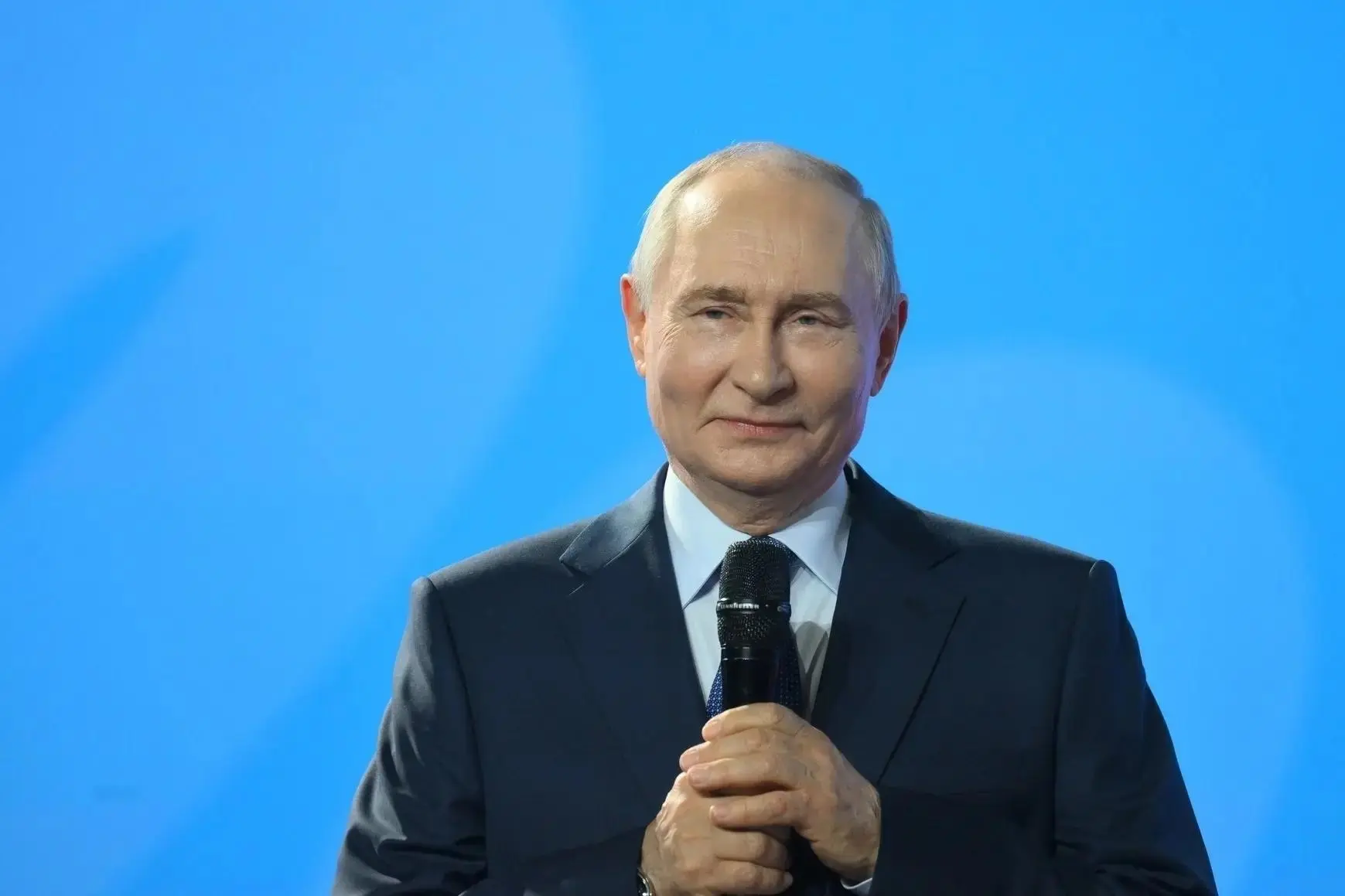 🎊 Константинов поздравил с днём рождения Президента России Владимира Путина