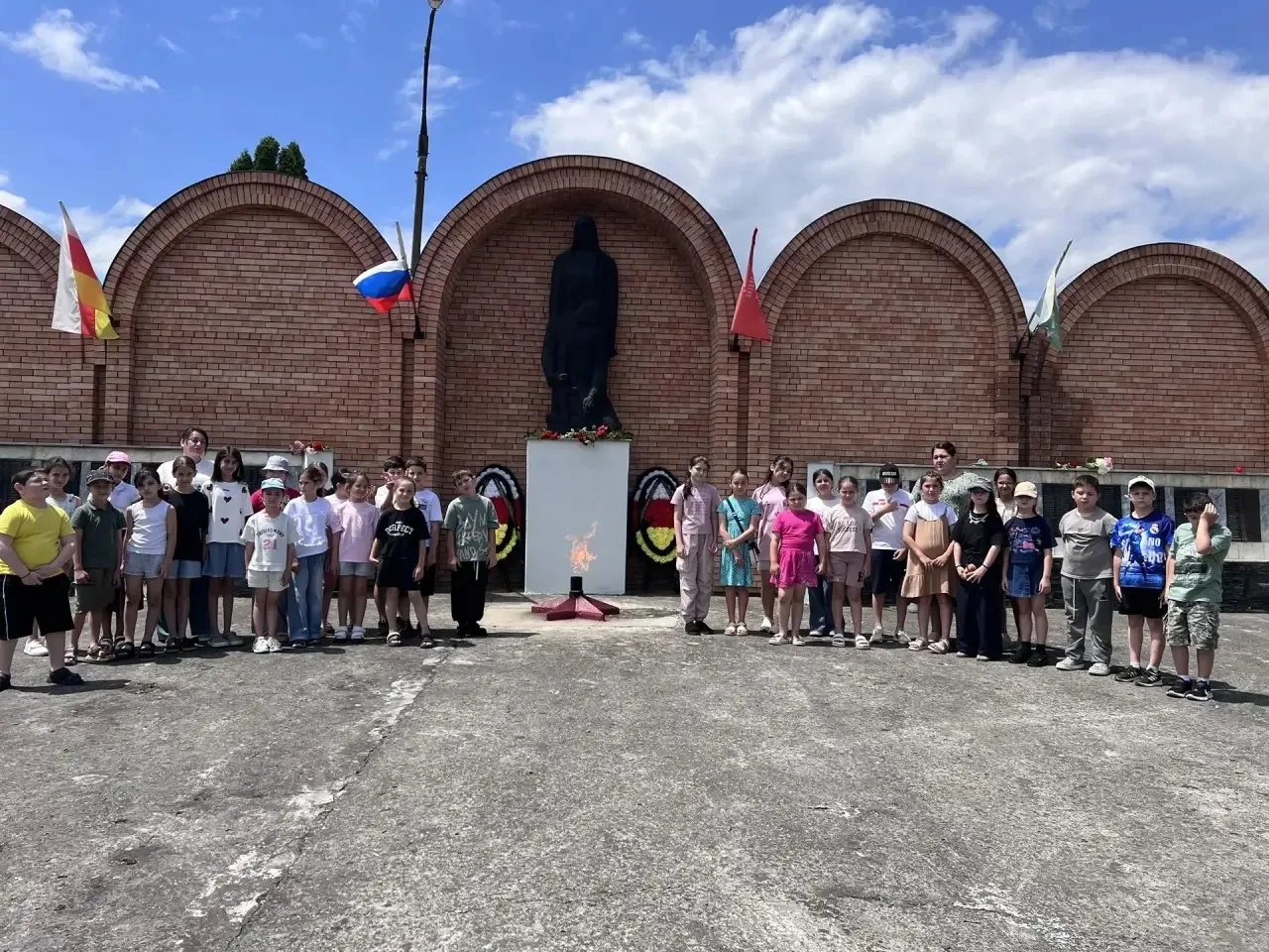 ☀️ВТОРОЙ  ПОТОК  ЛАГЕРЯ «СОЛНЫШКО» НАЧАЛСЯ!

Сегодня в лагере «Солнышко» прошло мероприятие, посвяще