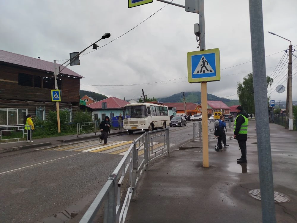 🚸 Завершаем неделю и учебный год с заботой о безопасности!  ⚡На этой неделе и в завершение всего уче