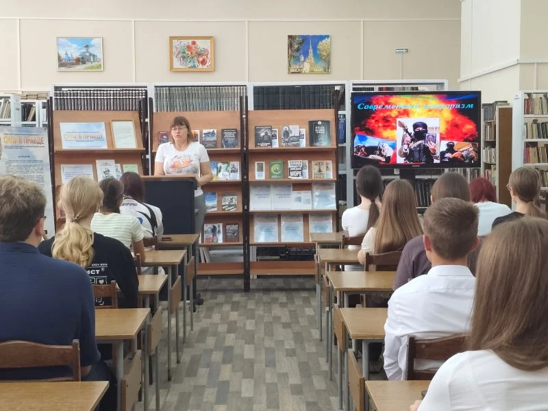 В Сызрани прошёл час памяти «Россия против терроризма»