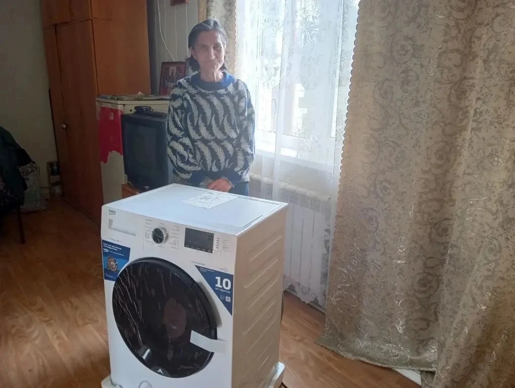 5 мая наши специалисты Центра доставили стиральную машинку для Лианы Рафаэловны. Огромн...