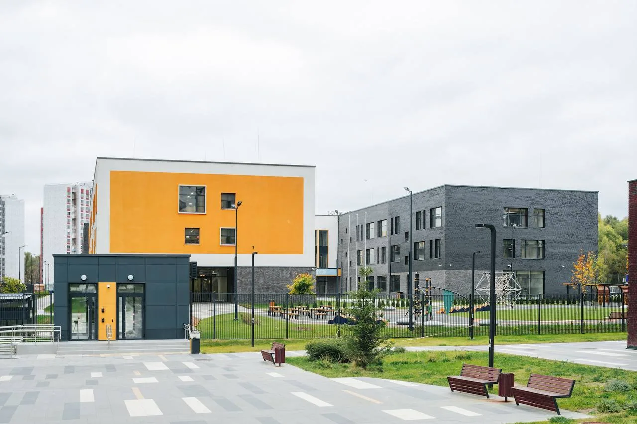 🏫 Школа №2120 на улице Никитина (Ш6) стала финалистом городского конкурса.