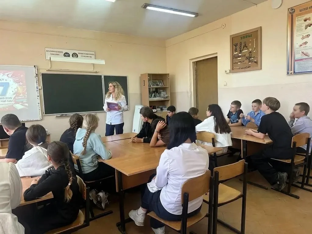 Сегодня в нашей школе прошли увлекательные мероприятия, посвящённые Международному дню ...