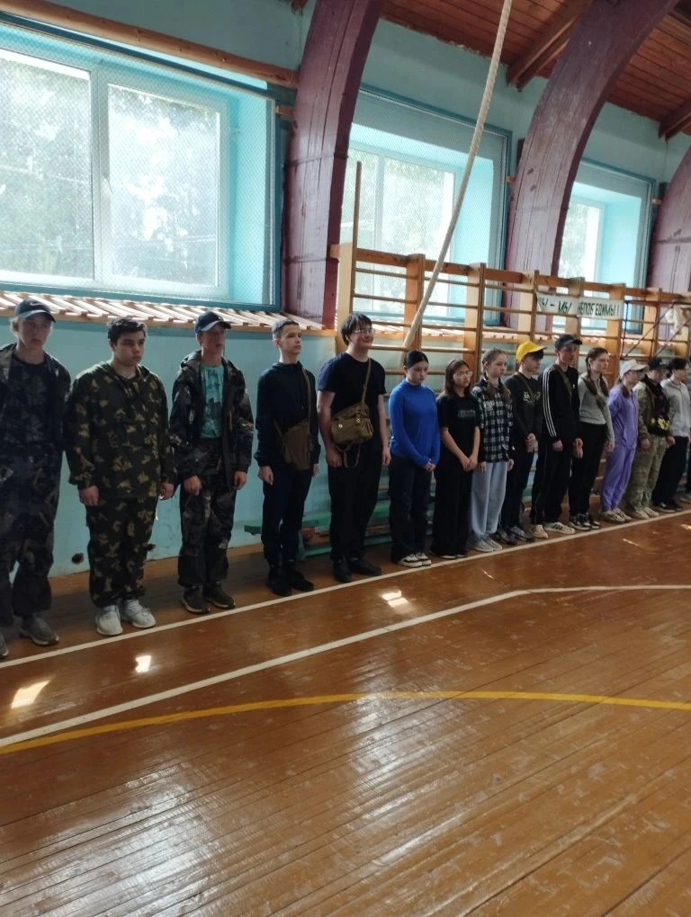 📅 27 мая на базе школы п. Октябрьский прошли военные сборы для учащихся 8 классов!