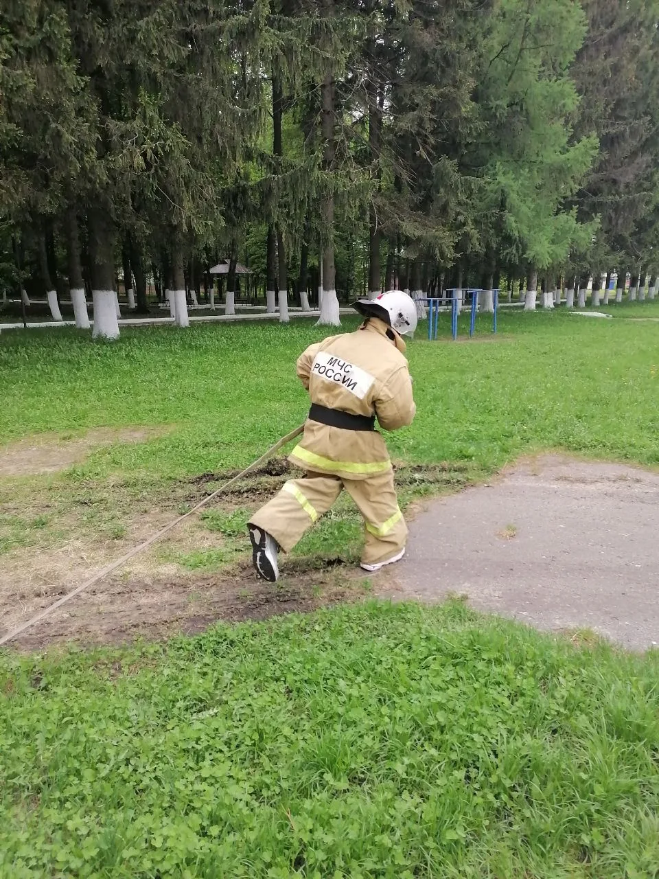 16 мая прошли муниципальные соревнования школьников "Школа безопасности". Нашу школу пр...