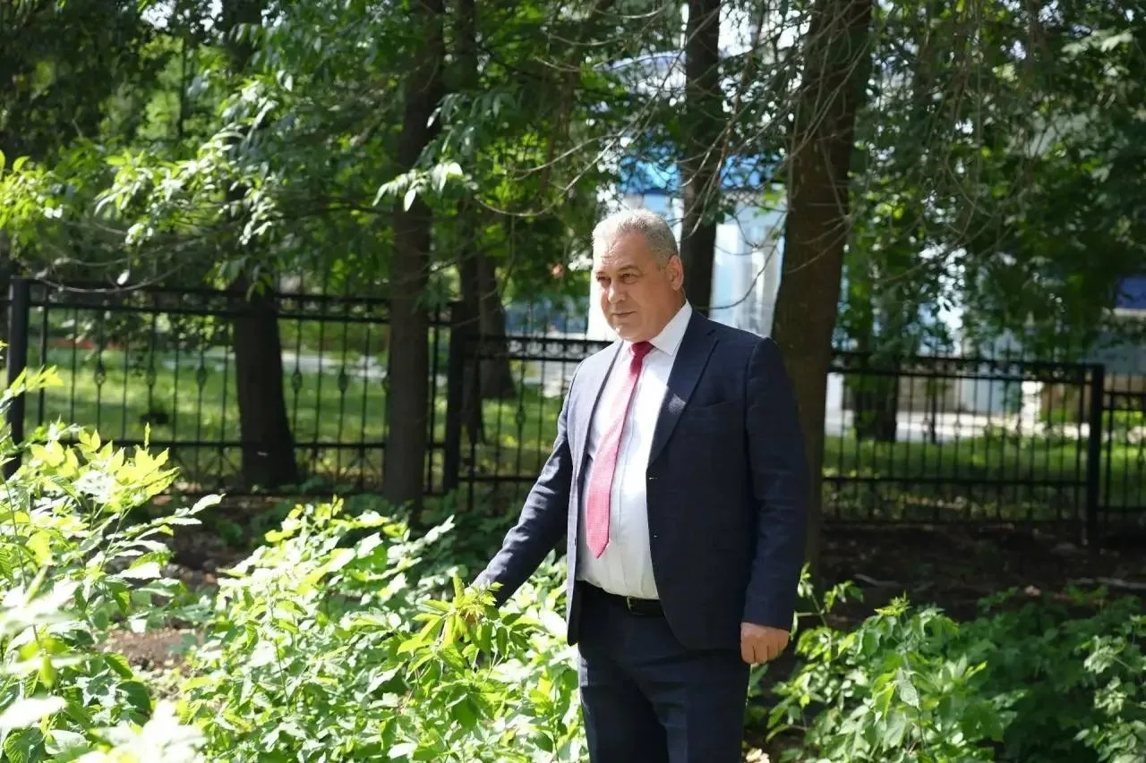 🌳 Новую общественную зону хотят благоустроить возле ЗАГСа Салавата

Об этом написал в соцсетях глав