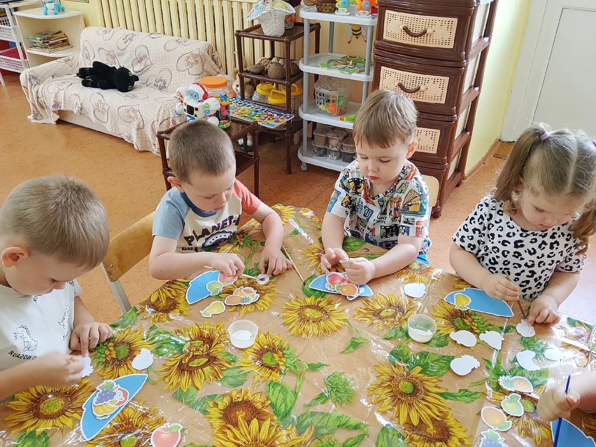 1 июля - Международный день фруктов🎉
Группа "Капелька" не могла пройти мимо такого вкусного праздни