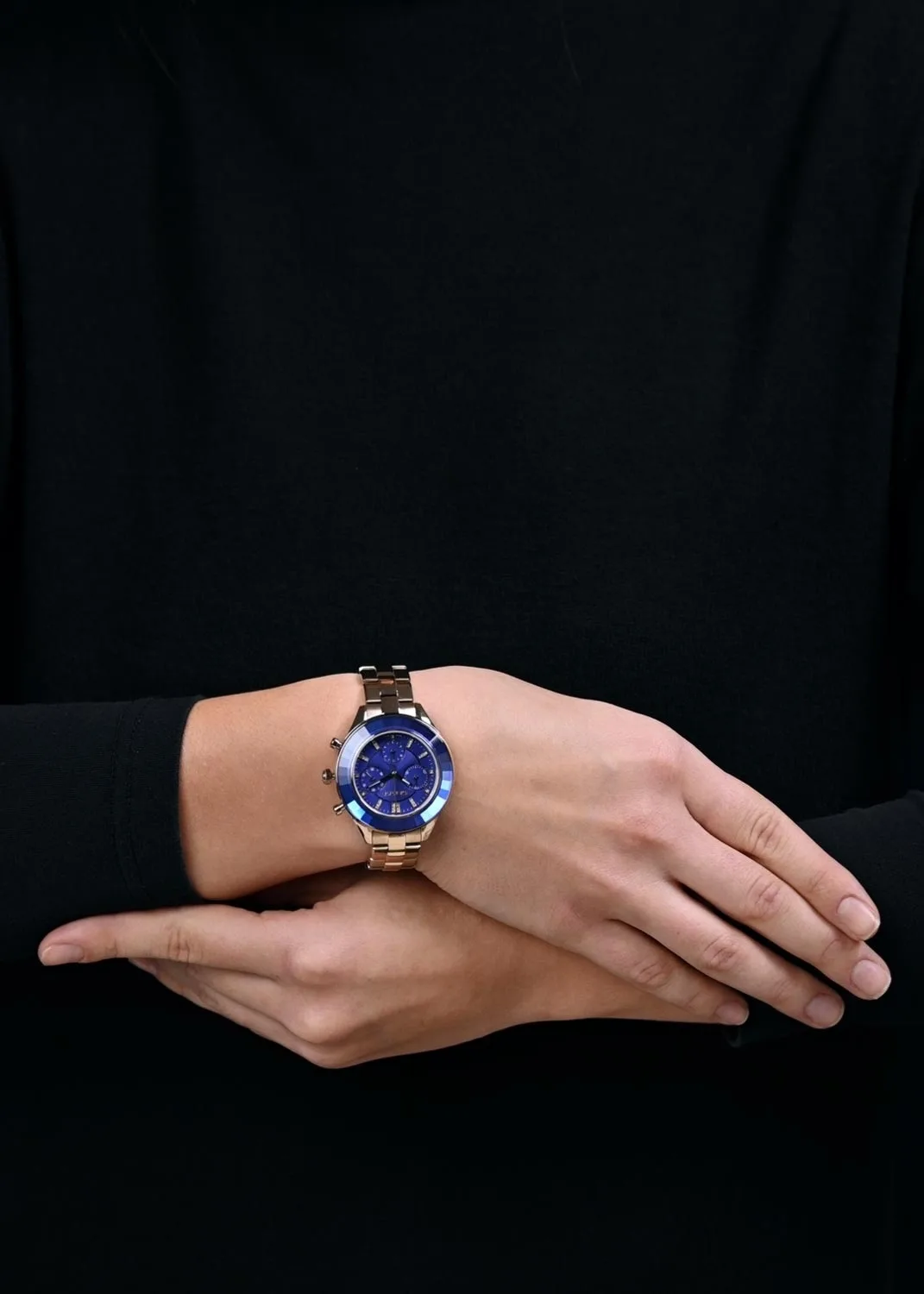 Часы Swarovski Octea Lux Sport Chronograph (артикул 5632481) — это швейцарский кварцевы...