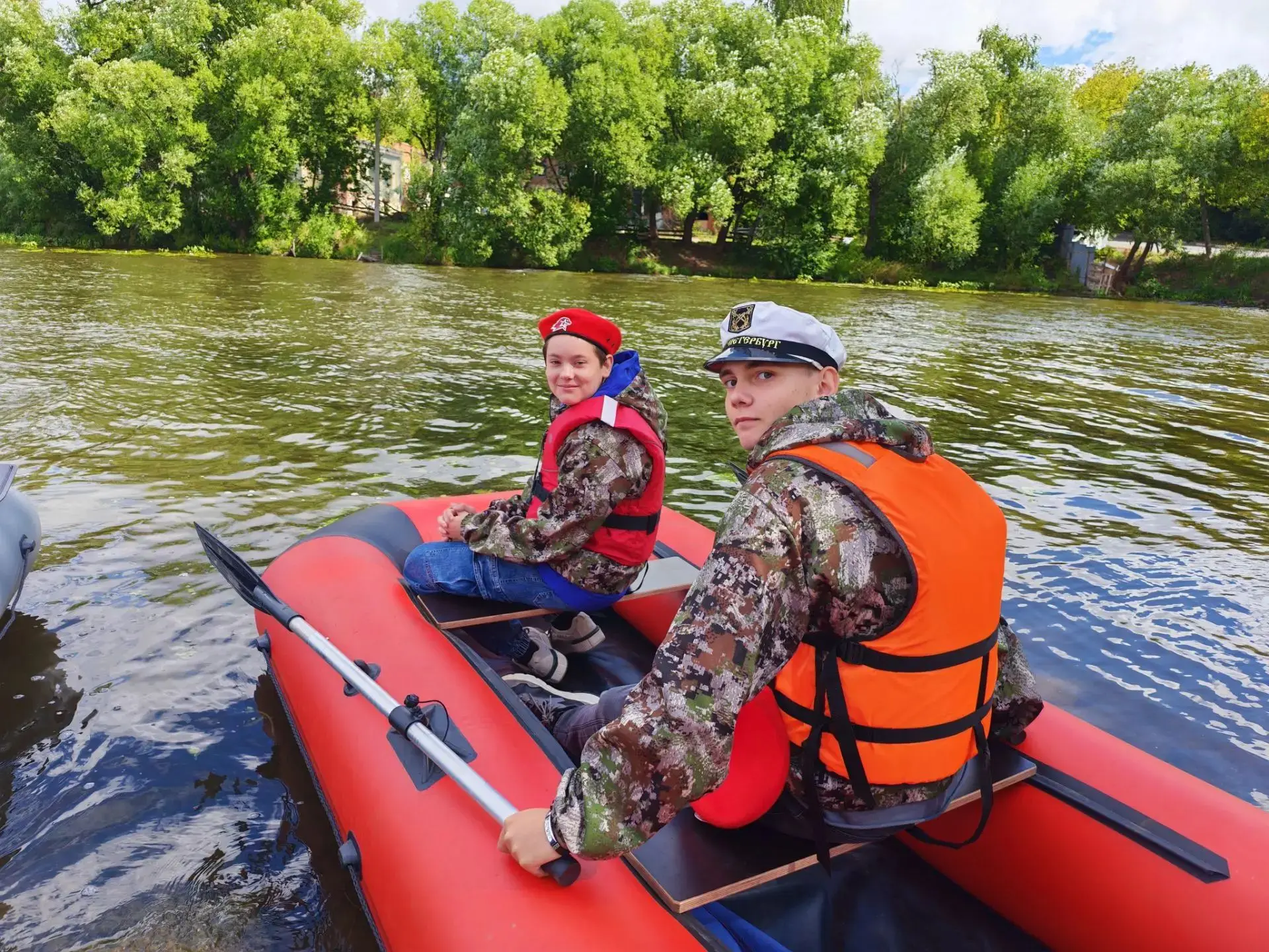 Ярко, патриотично и на воде! 🚤