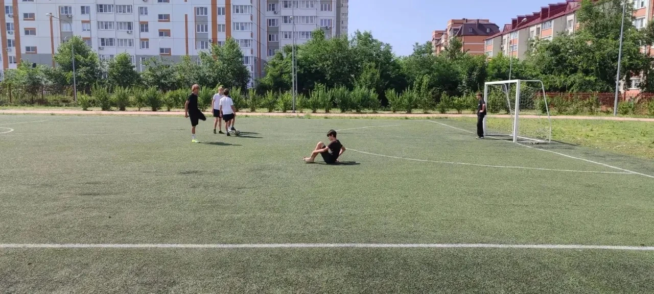 Когда дети гоняют мяч, время останавливается! ⏸️⚽️ Сегодняшний вечер на стадионе подарил нам столько