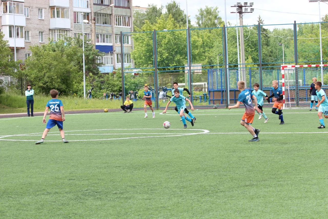 🎉 Футбольный турнир в честь 30‑летия центра "Фаворит" ! 🎉 
 
6-7 июня на поле центра "Фаворит" сос