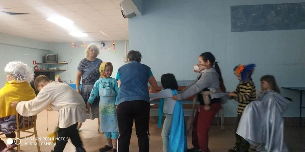 Программа "День российского кино". Испробовали на себе все профессии кинематографа. Поб...