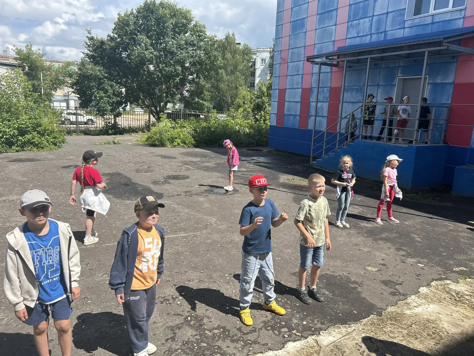 👫НЕПОСЕДЫ -2 смена | ДЕНЬ 🔟

День начался активно — с весёлых игр на свежем воздухе! Ребята бегали