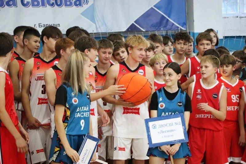 🏀 Барнаульские баскетболисты выиграли три категории Кубка Александра Сысова