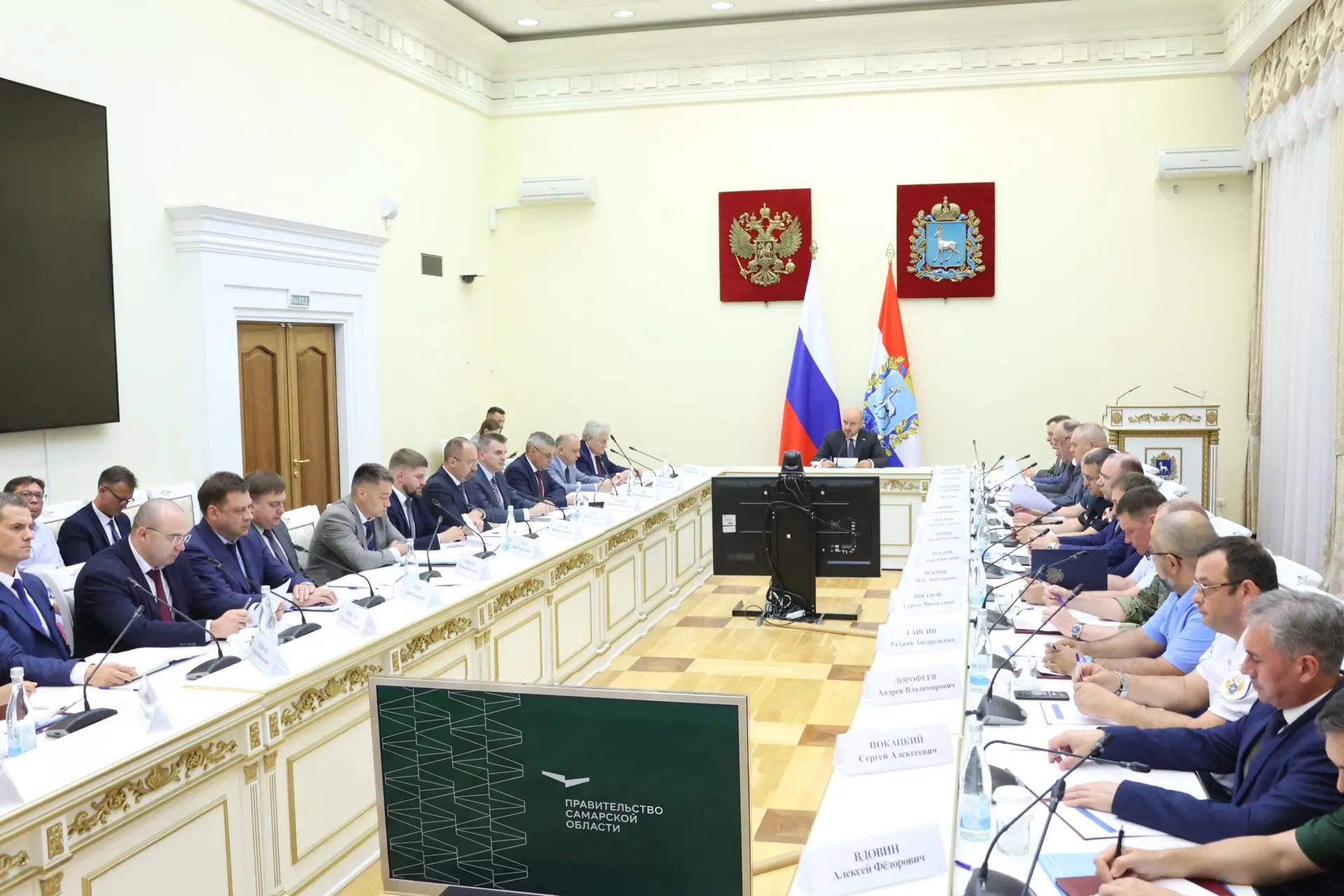 Провел внеочередное заседание антитеррористической комиссии в Самарской области