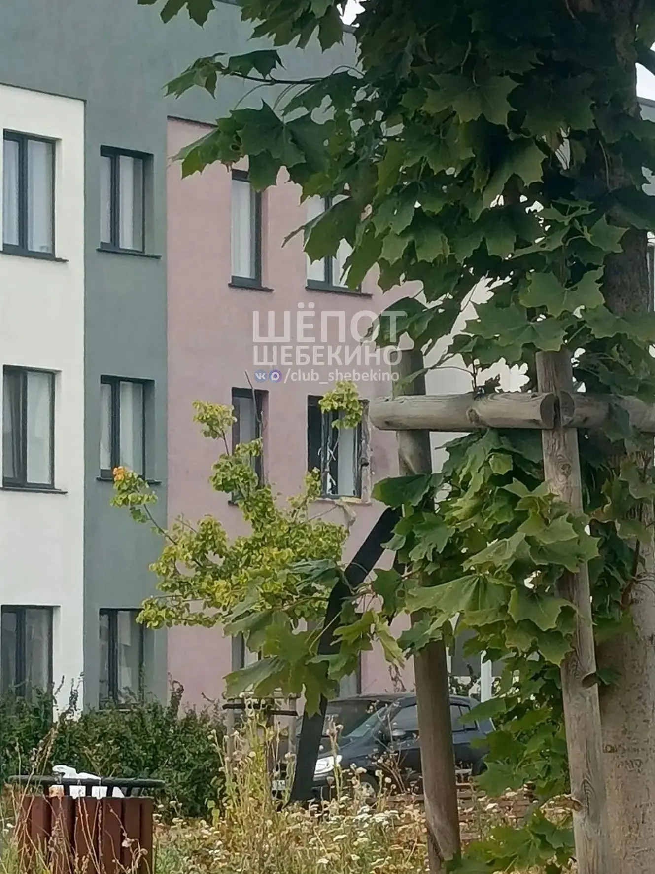 💥 Дрон атаковал многоквартирный дом в районе Шолохова.
