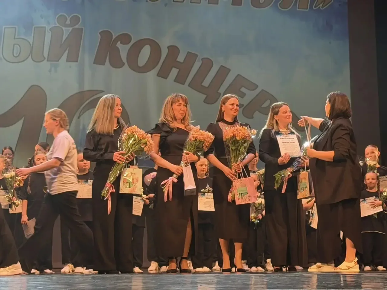 🌟 10-летие хореографического объединения МАОУ Школа 96 «Эврика-Развитие»!🌟  Мы с радостью отмечаем ю