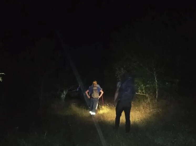 Группа туристов из Новороссийска ночью заблудилась в горах Геленджика