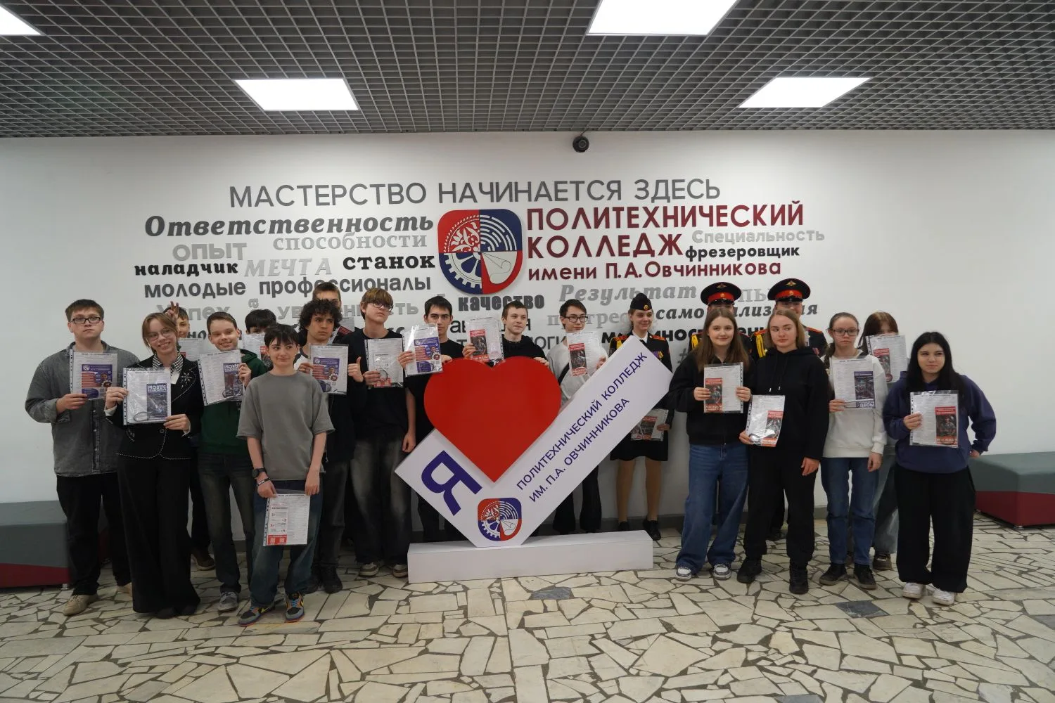От чертежей до сборки: девятиклассники  на профессиональных пробах!  Наши ребята не просто мечтают  
