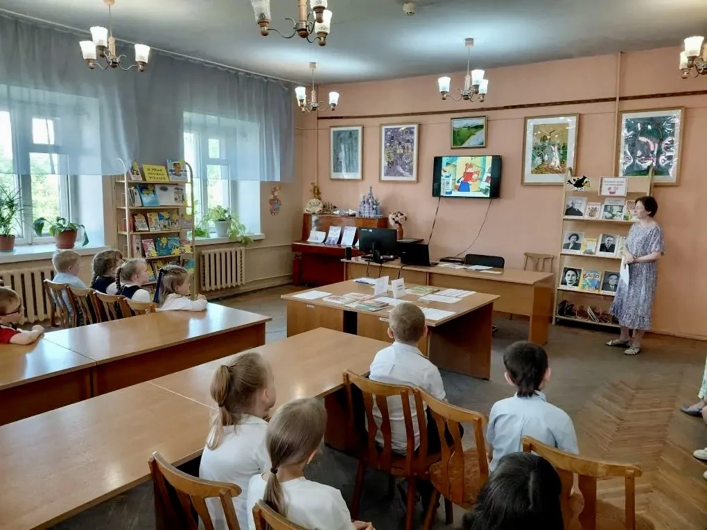 📚На днях наши первоклассники побывали в гостях у городской библиотеки.