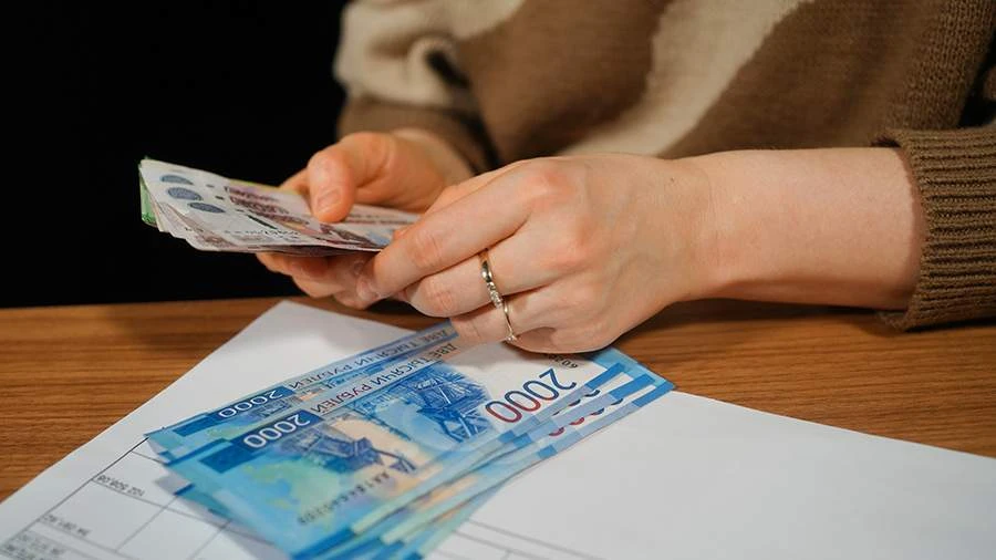 📈💼 В России выросли зарплаты и МРОТ