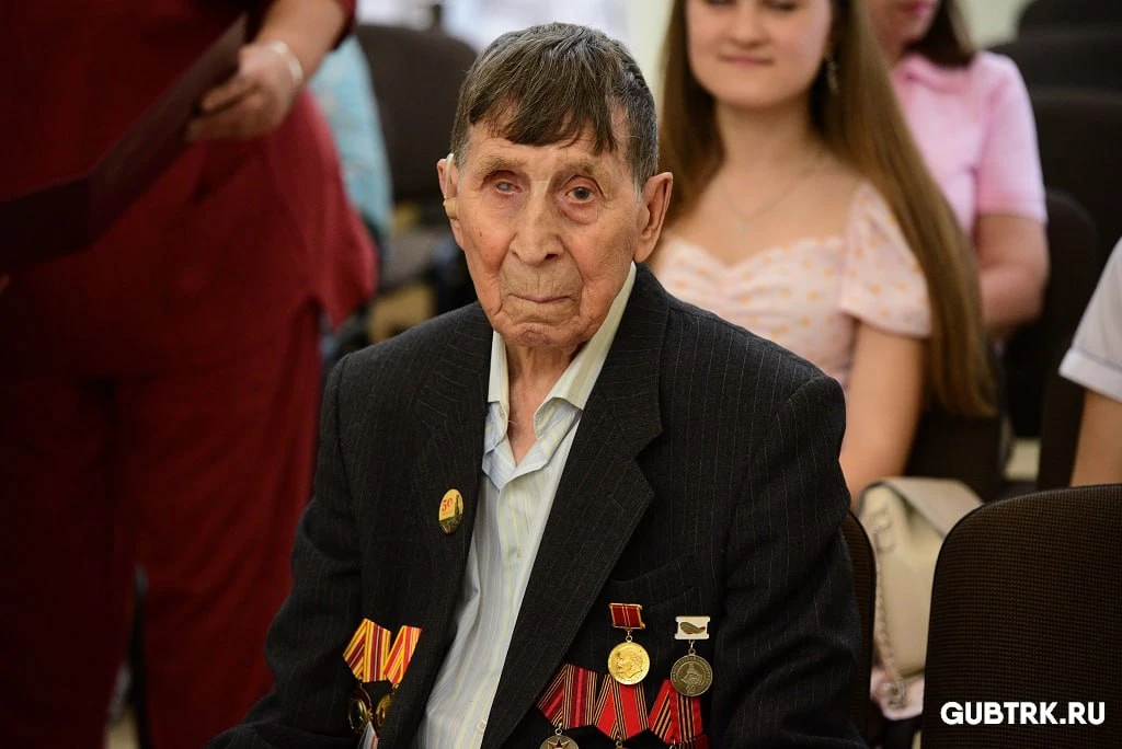 Вековой юбилей: житель Губкина Яков Зеленских отметил 100-летие