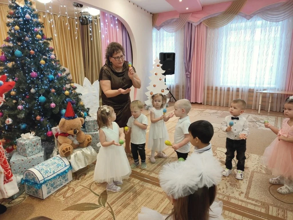 Вот и пришла долгожданная зима! А у нас в детском саду начались праздничные утренники! Это наши самы