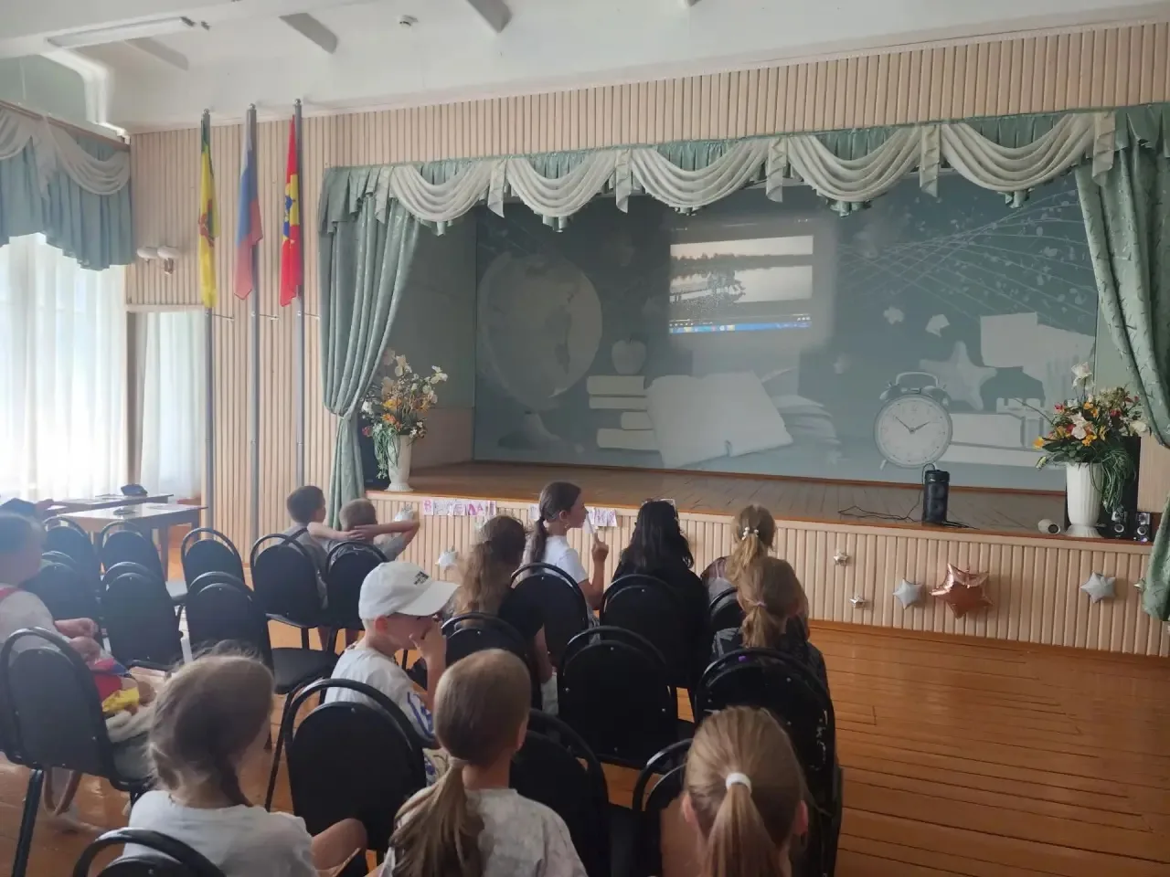 7 июля четырнадцатый день в пришкольном оздоровительном лагере прошел под девизом: «Россия – родина 