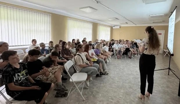 Здоровые привычки: образовательно-просветительское мероприятие в детском лагере