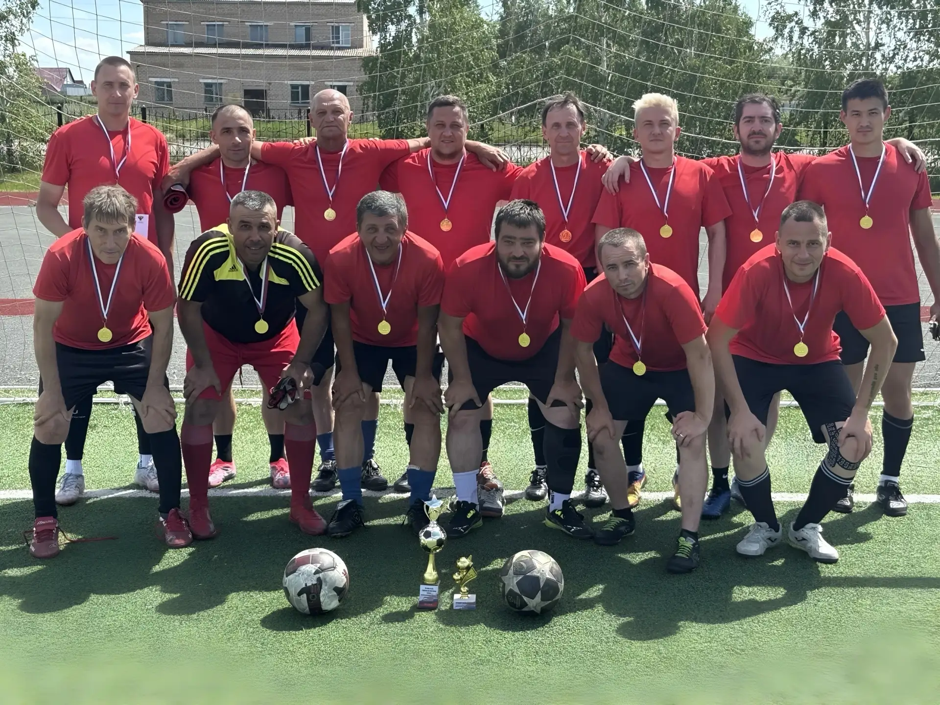 ⚽️ Ветераны футбола — на коне!

В Чесме прошел открытый турнир по футболу среди ветеранов (35+). Поб