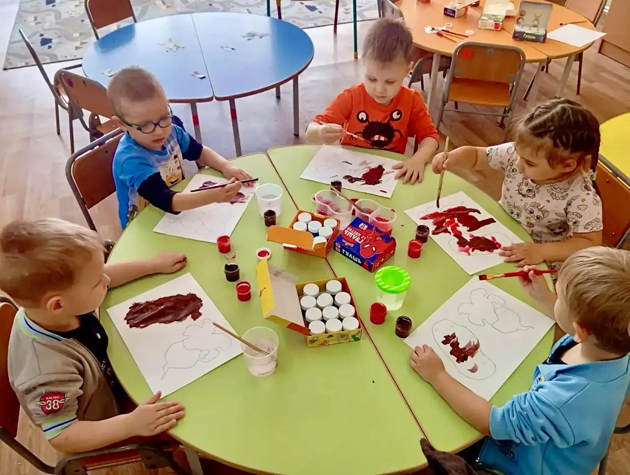 🍒 Группа «Вишенки»: Художественное творчество и командная работа