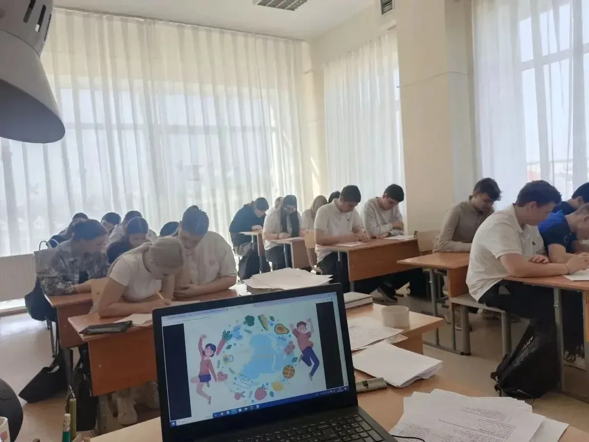 🌿 Классный час «Сам себе я помогу и здоровье сберегу!»  На этой неделе в нашей школе прошли тематиче