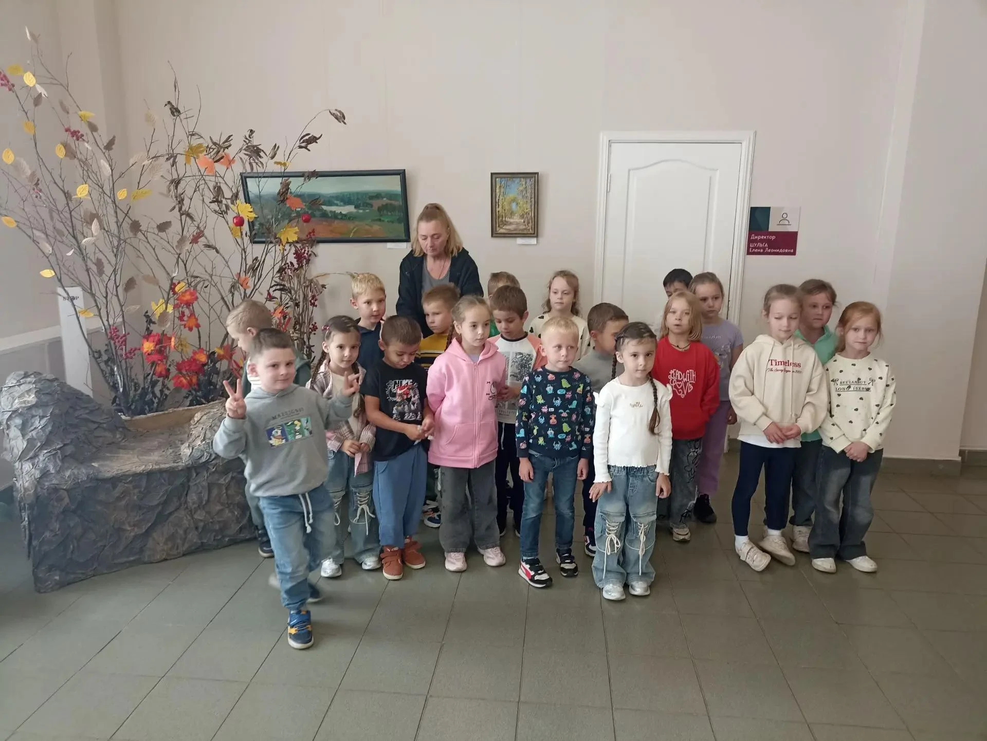 🎨 Сегодня в Центр культуры и досуга «Факел» пришли ребята из фрязинской школы №2. Они ...