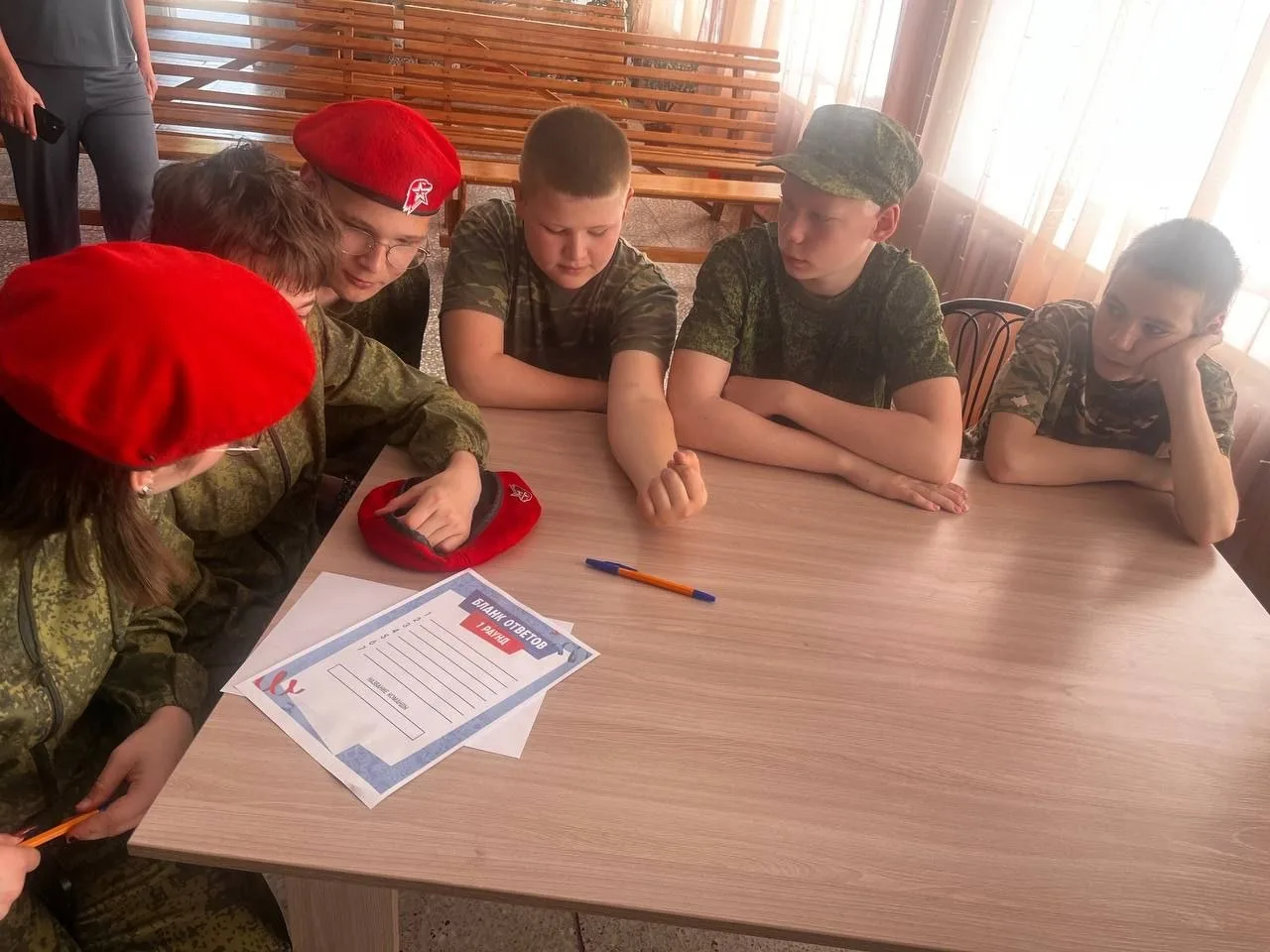 КВИЗ- ИГРА «РУССКИЙ КАЛЕЙДОСКОП» 

Празднование Дня России в поселке Новоилимск продолжилось не толь