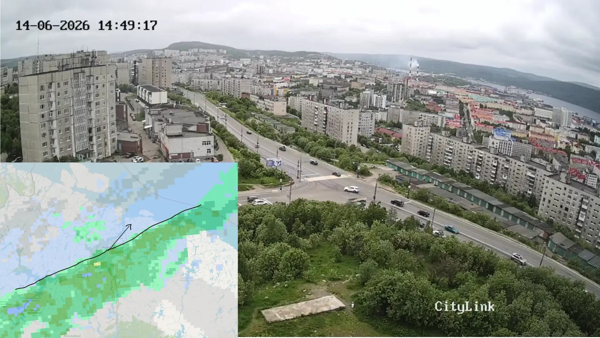 Дожди накрывают город с юга
Полоса осадков где-то полчаса назад начала капать на юге города, сейчас 