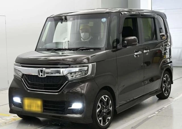 HONDA N-BOX CUSTOM - едет к Максиму в Сургут!