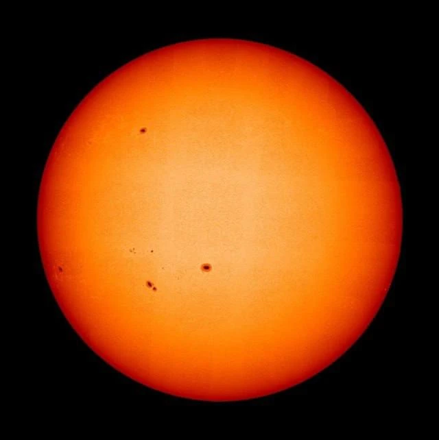 Solar Orbiter снял Солнце с беспрецедентными деталями ☀️

ESA опубликовало несколько снимков Солнца,