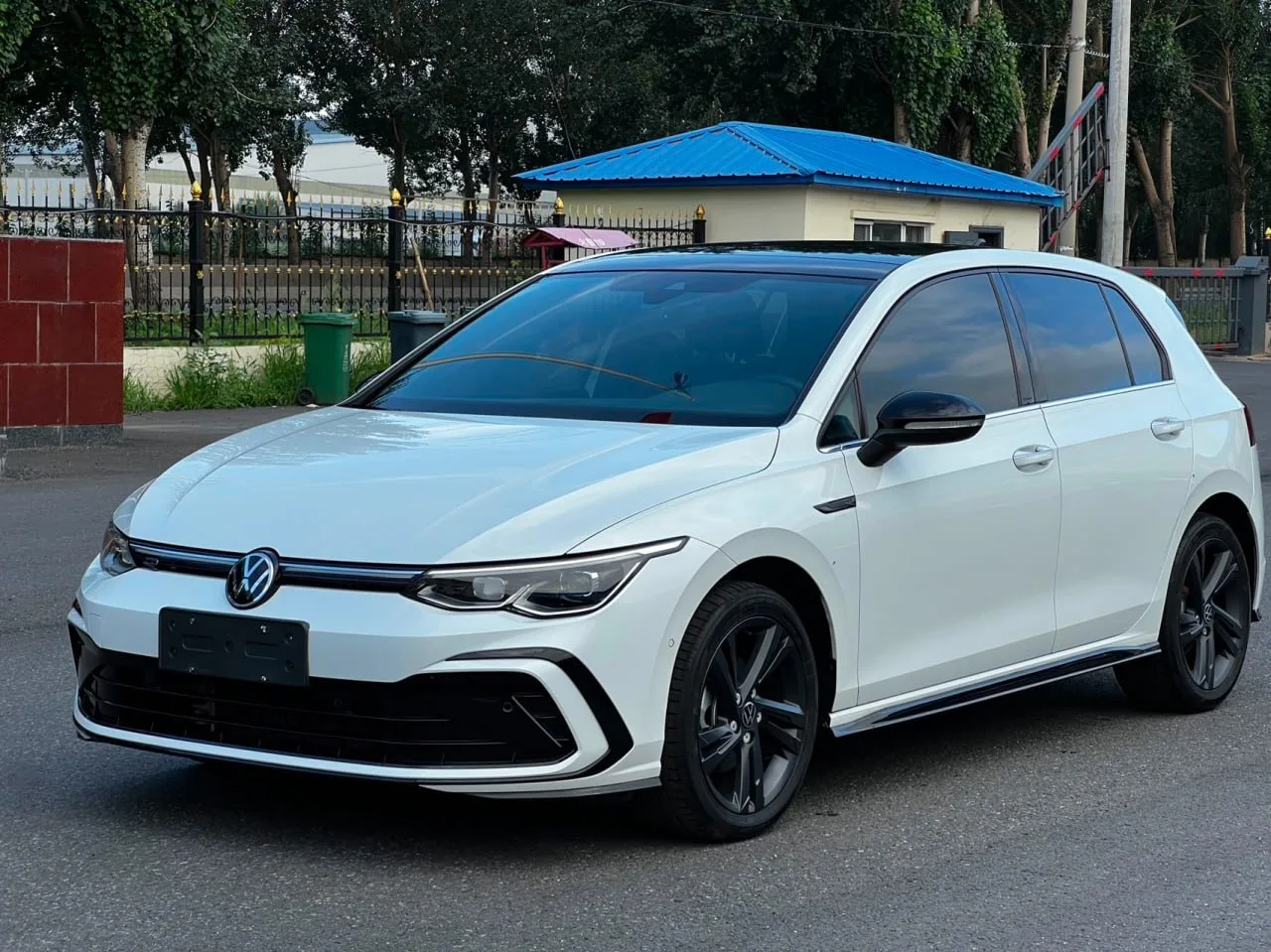 🔥 VOLKSWAGEN GOLF 8 R-LINE ИЗ КИТАЯ — ОТЛИЧНЫЙ ВАРИАНТ ДО 2,4 МЛН ₽!