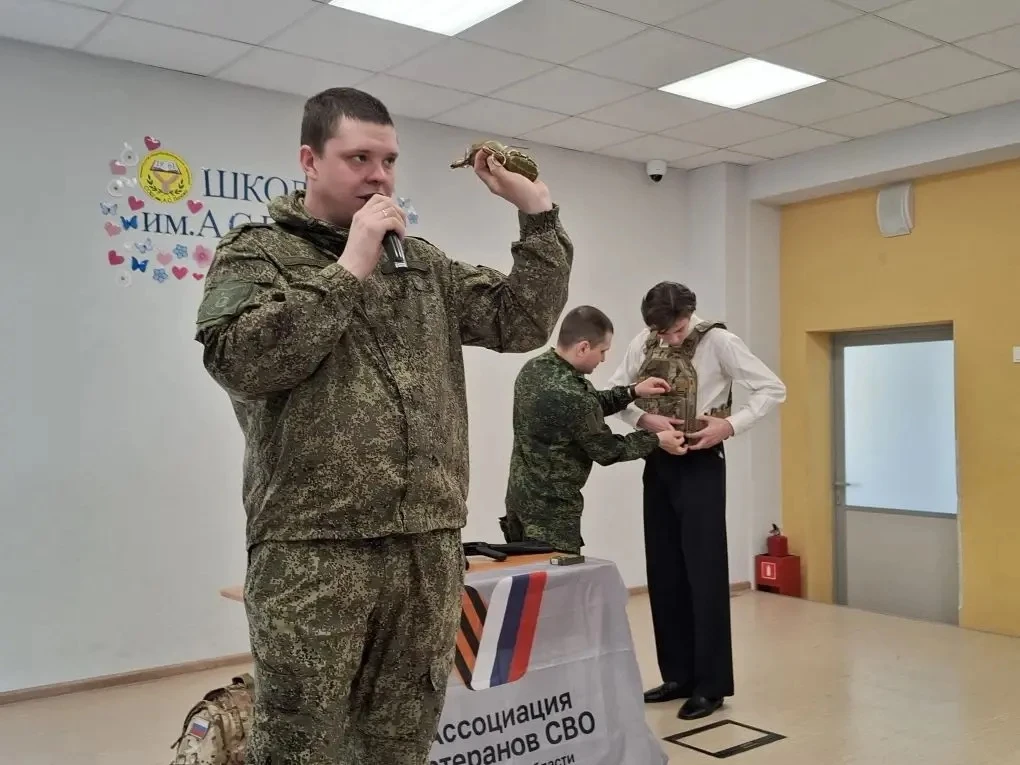 В период с 12 по 20 мая во всех классах проводились занятия  по безопасному отдыху  в летний период,