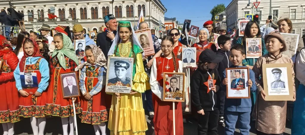 В Год единства народов России мы идём в «Бессмертном полку» одной семьёй.
