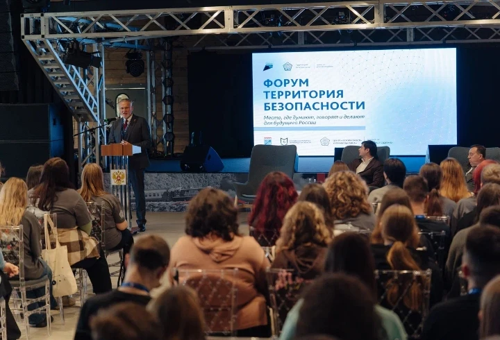 Мыслите критически и изучайте историю: Константин Патраев обратился к молодежи на форум...