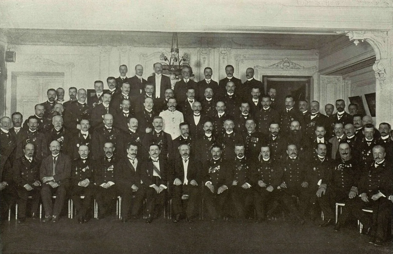 Съезд землеустроительных чинов в Петербурге. 1911 год

Санкт-Петербург LIVE | Новости