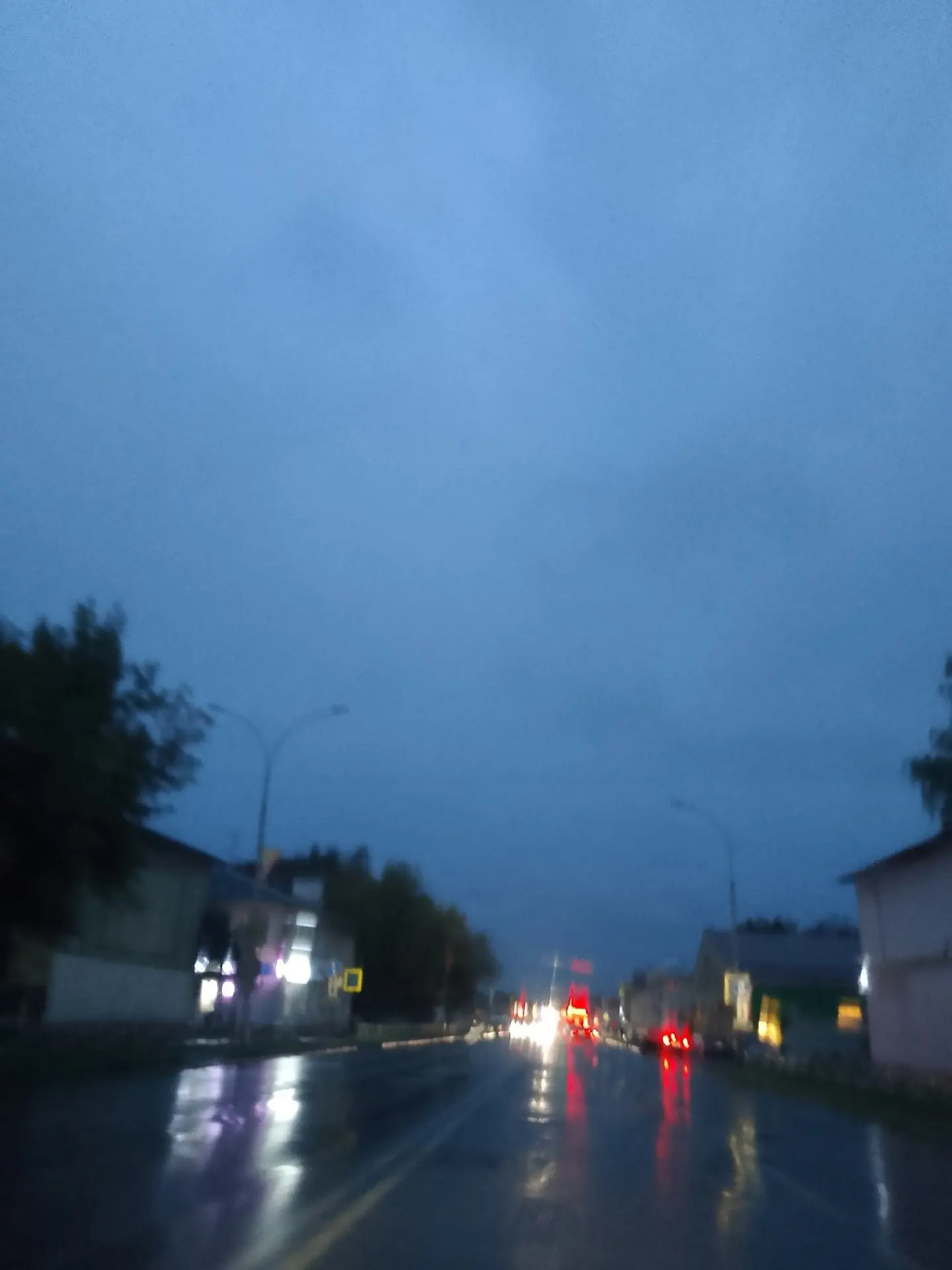 В Сарове на дорогах поздно включают освещение
