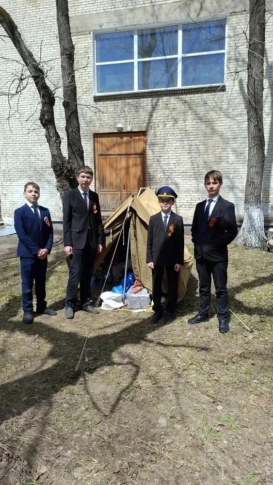 🕊В честь празднования Дня Победы в МОУ ЦО «Открытие» состоялась патриотическая программа для учащихс